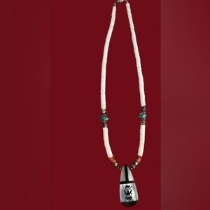 Vintage Mother of Pearl Crown Dancer turquoise Shell pendant necklace 18”